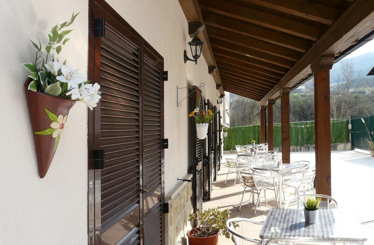 Larrasoana Albergue San Nicolas מראה חיצוני תמונה